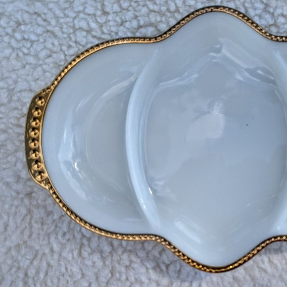 Fire King Oven Ware divided dish. - Picture 5 of 7